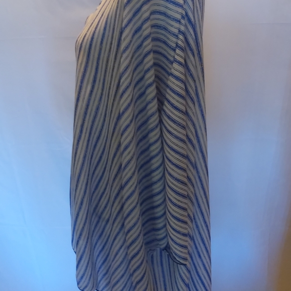 High-Low Tunic 🔥 - Picture 5 of 9